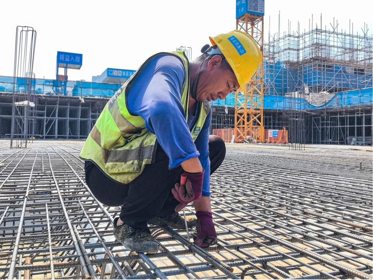 20240806022331364 火热江北丨城市建设者:用汗水“筑”就城市之美